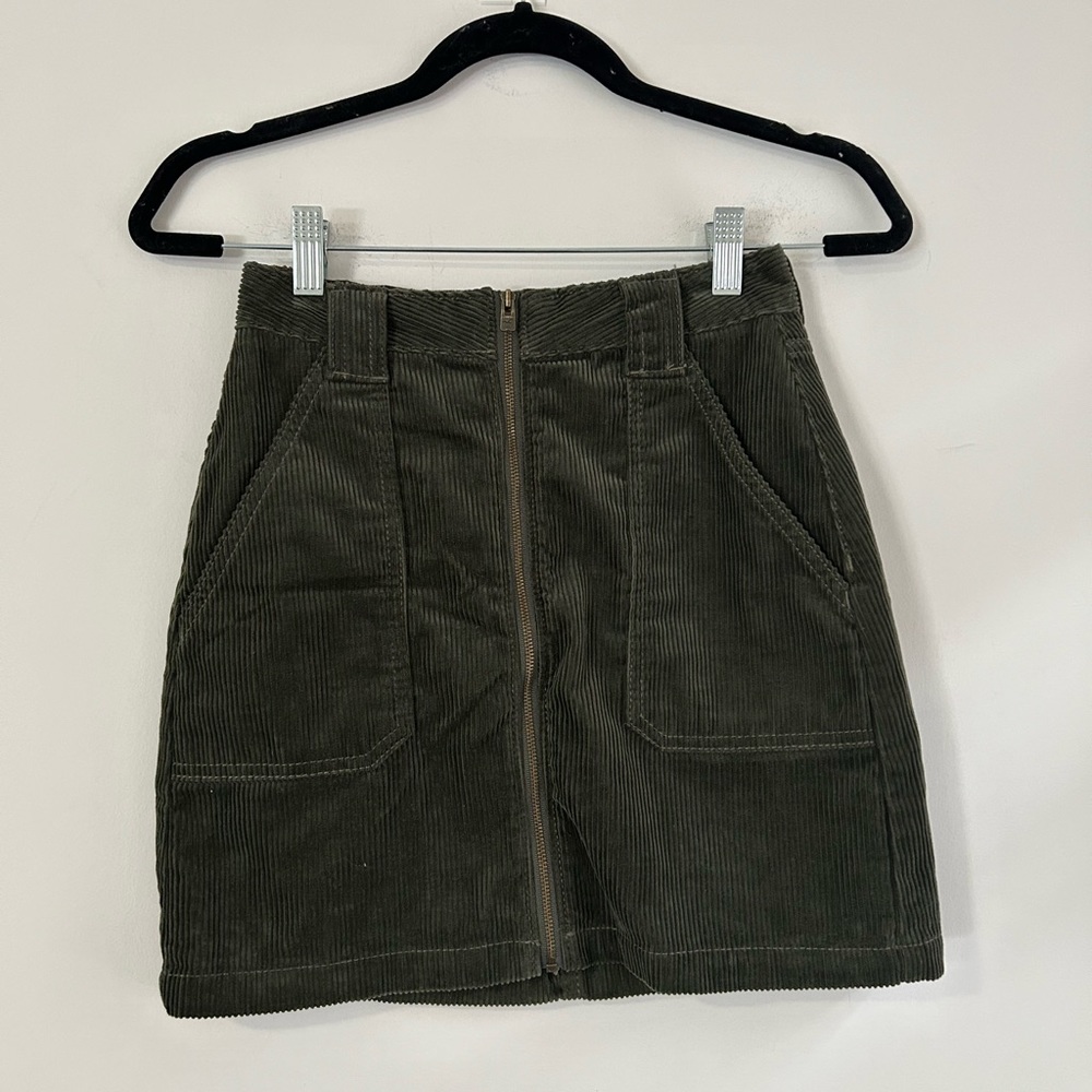 HOLLISTER mini skirt‎